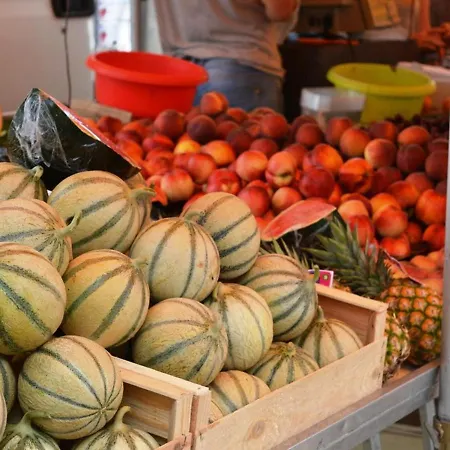 Climatise, 4 Couchages, A 2 Pas De La Au Lavandou - Fr-1-251-93 Le Lavandou